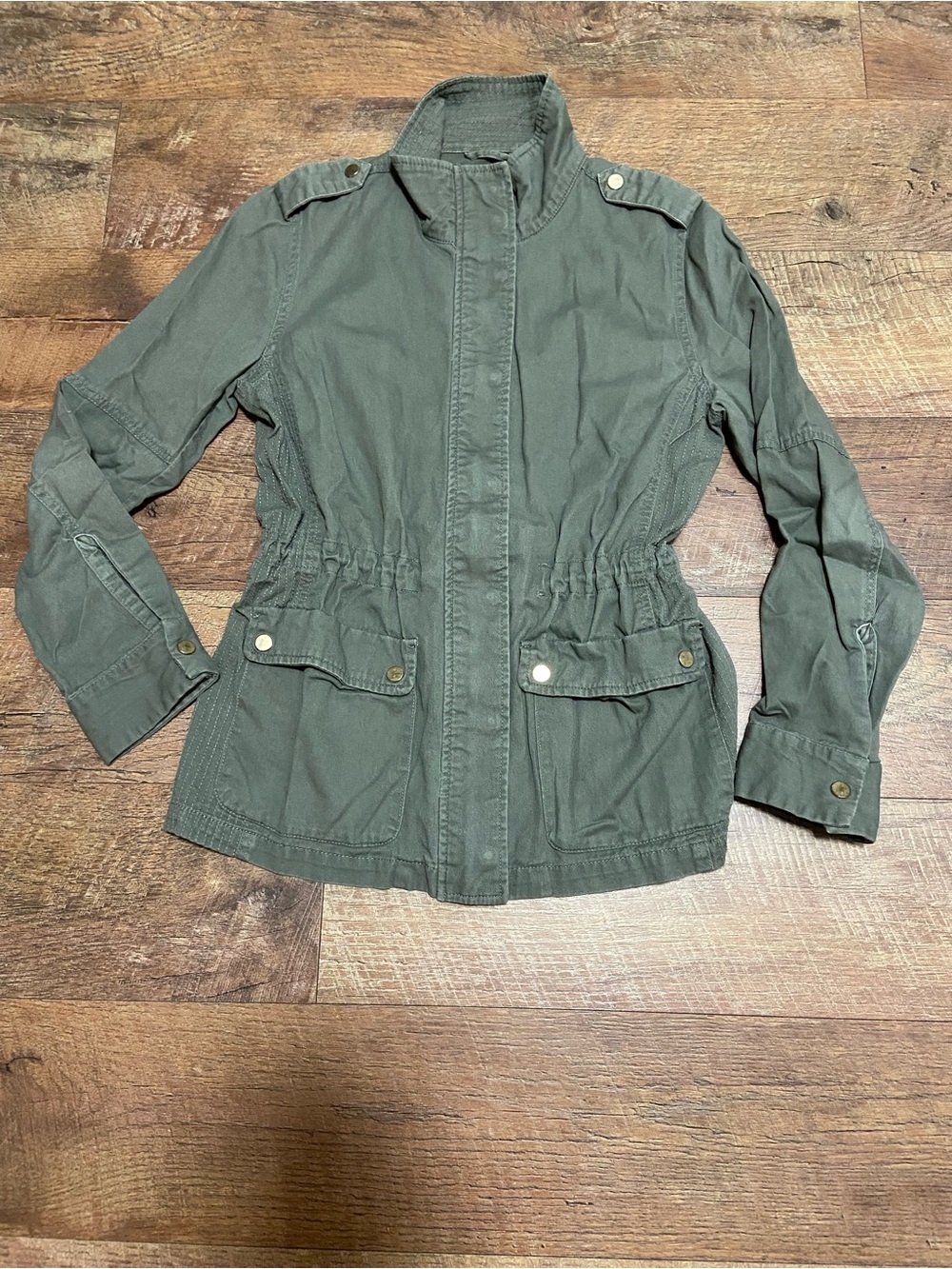 MIAMI KHAKI GREEN FULL ZIP & GOLD SNAP BUTTON DOWN JACKET SIZE MEDIUM